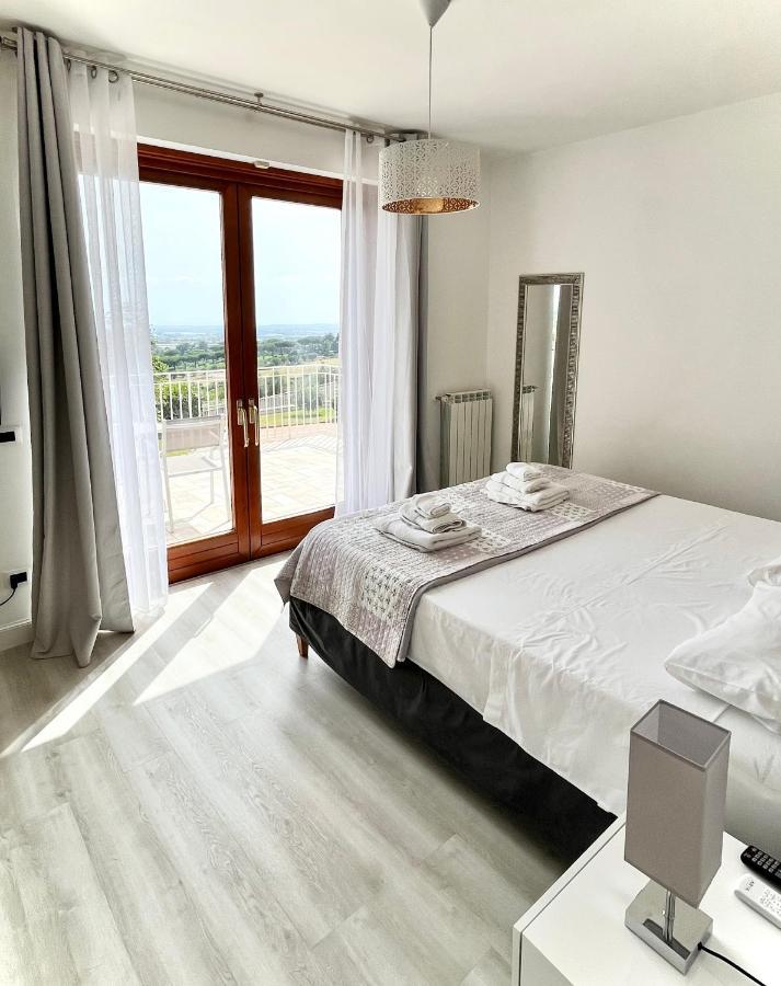 הוילה אלבנו לזיאלה Cape House מראה חיצוני תמונה